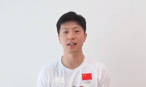  ▲刘国梁出任WTT理事会主席，马龙送上祝福。