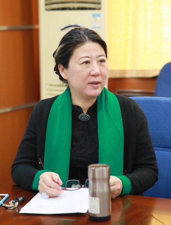 新任中国儿童艺术剧院院长冯俐