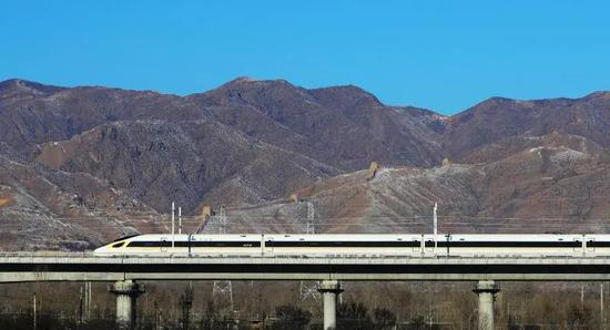 大张高铁。张炯 供图