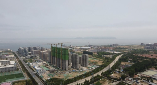 建设中的黄岛区某项目 |&nbsp;每经记者 王佳飞&nbsp;摄