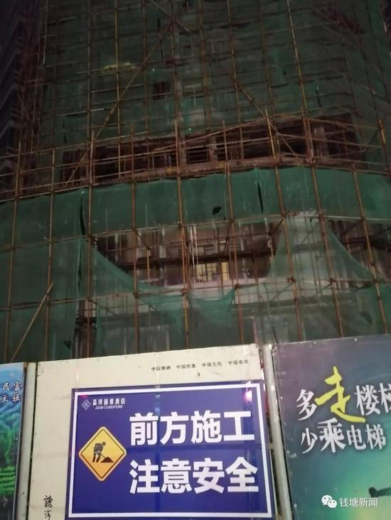  ▲晚上刚拍的大浪淘沙