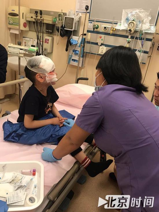 被咬伤的男童 图/受访者