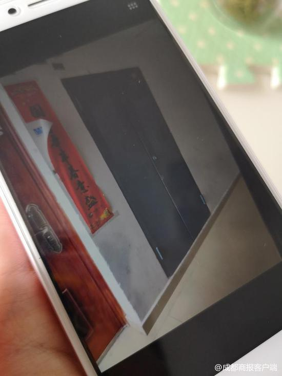 7月25日下午6时许，水表井被上锁