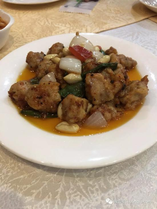 朝鲜版宫保鸡丁。范凌志/摄