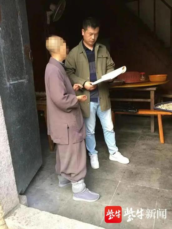 图警方在四川正面接触嫌犯