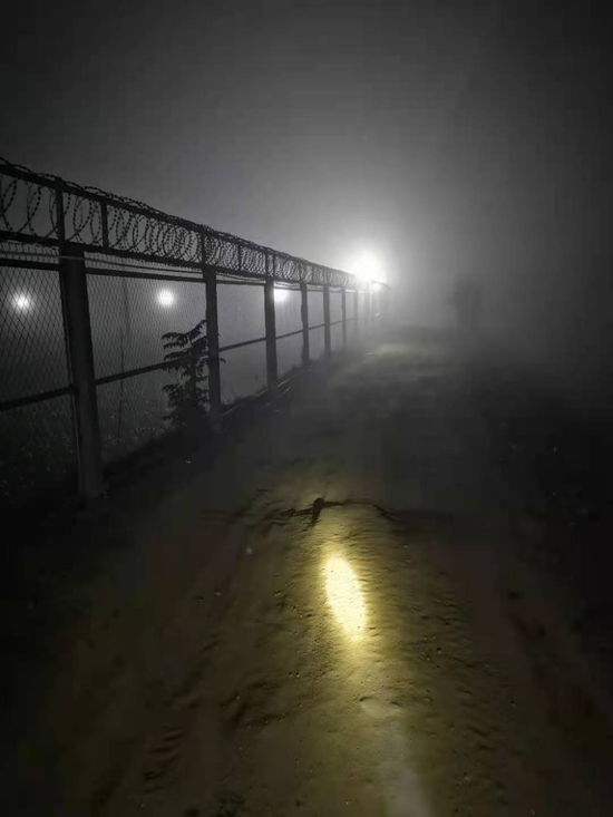 霍珊所在单位的守边点