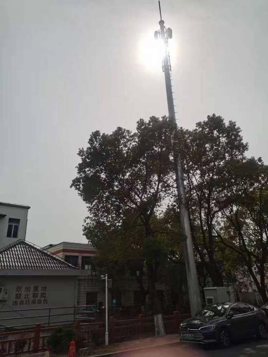 “看到太阳没？那么大一颗！”