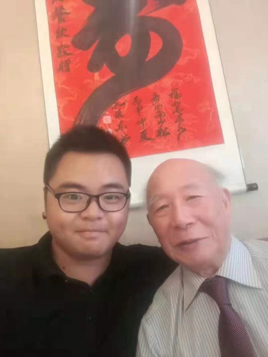 迷茫的时候，爷爷鼓励他坚持