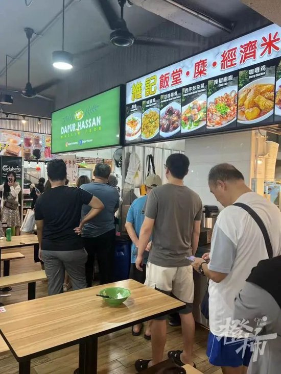  （食阁不大，没到饭点很多中国人来打卡）