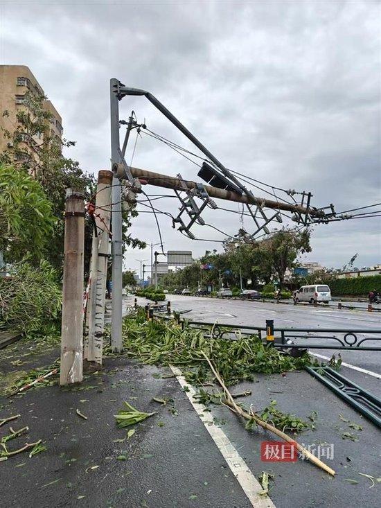 台风过境后的海口街景（受访者供图）