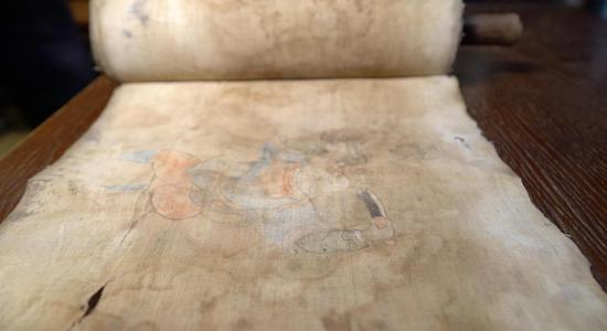 用棉布做成的古代兵法画卷