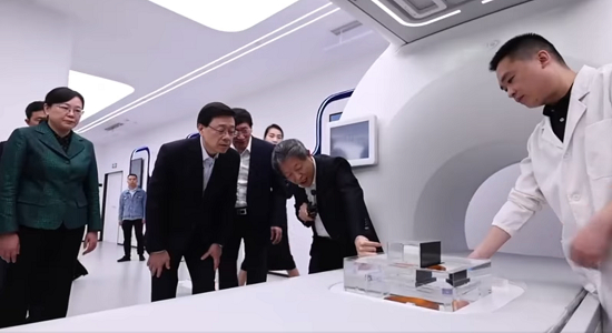 李家超一行访问西部（重庆）科学城图：脸书截屏