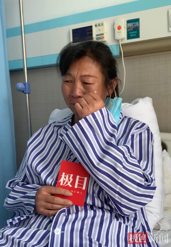  农资店老板郝敏（极目新闻记者 李淑仪摄）