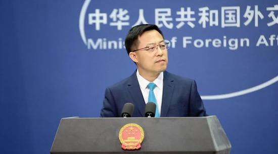 10月26日，外交部发言人赵立坚宣布中方制裁三家美国军工企业。图源：人民日报微博