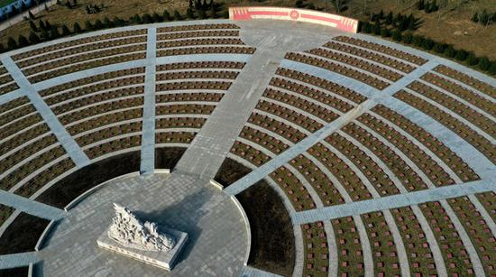 陕西眉县扶眉战役烈士陵园。（无人机照片，新华社记者刘潇2021年1月28日摄）