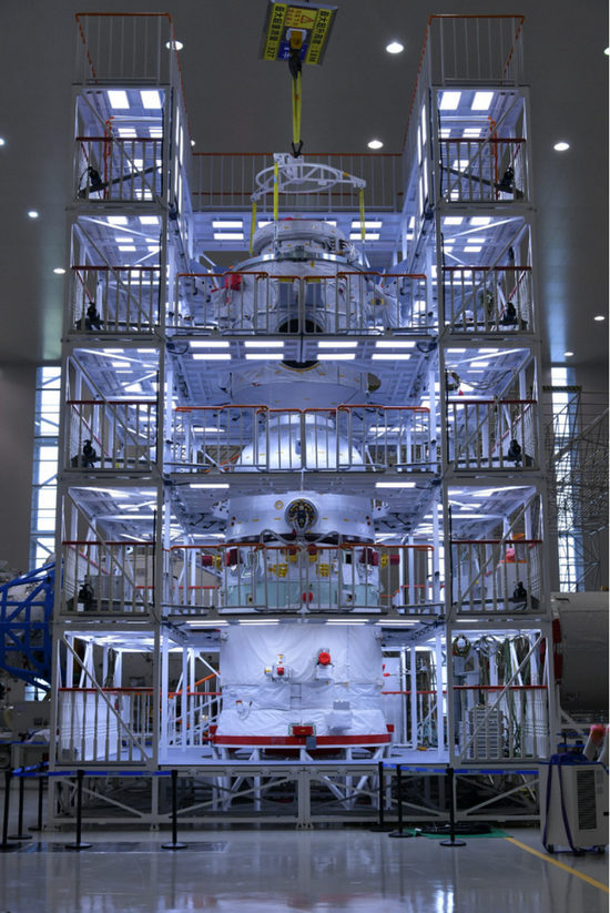 神舟十二号飞船。