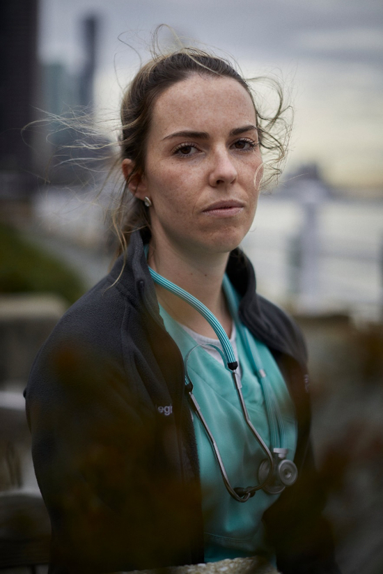 梅根·柯廷无法想象如果这样的生活还将持续一年会怎样。图/纽约时报