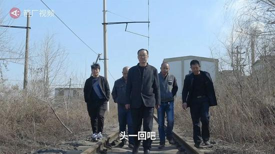 从几年前开始，范三就不再过春节了。