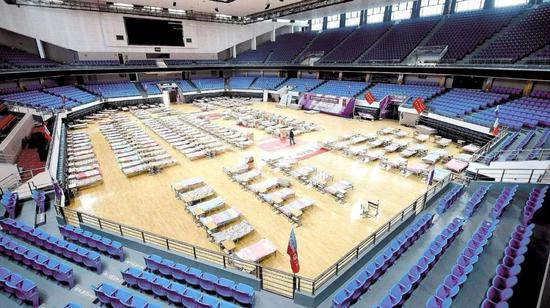  洪山体育馆方舱医院