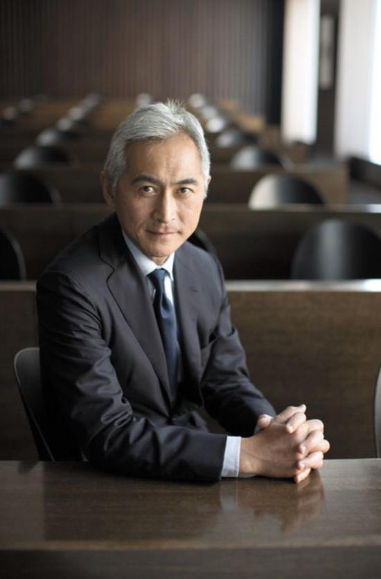  辻料理师专门学校的辻芳树校长