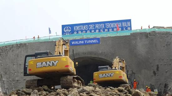 这是5月3日拍摄的中国中铁雅万高铁项目瓦利尼隧道施工现场。&nbsp; 新华社记者梁辉&nbsp; 摄