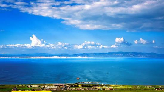  青海湖 祁国彪摄