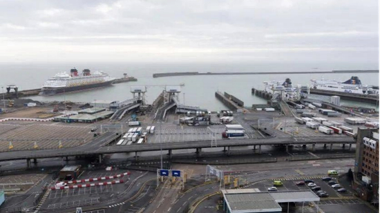 英法达成重开边境协议，部分旅客可入境法国