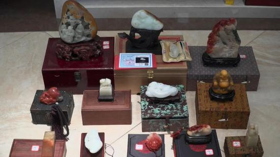 詹顺舟收受的部分玉石。