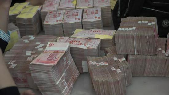 詹顺舟收受的部分现金。