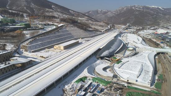 △京张高铁太子城站