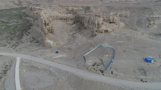 西藏札达桑达隆果墓地&nbsp;东区航拍