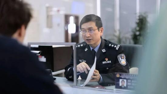 上海市公安局出入境管理局二处处长蔡宝弟