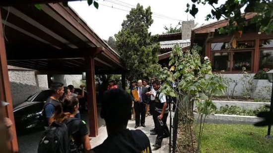 　·&nbsp;托莱多的住宅被秘鲁警方搜查。