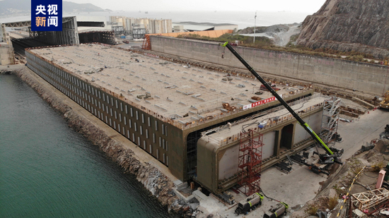  △E23管节及最终接头在沉管预制厂进行浇筑