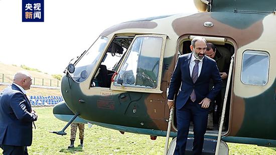 遭遇恶劣天气 亚美尼亚总理所乘直升机紧急降落
