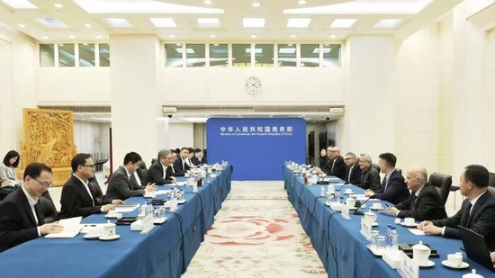 王文涛部长会见美国英伟达公司总裁兼首席执行官黄仁勋