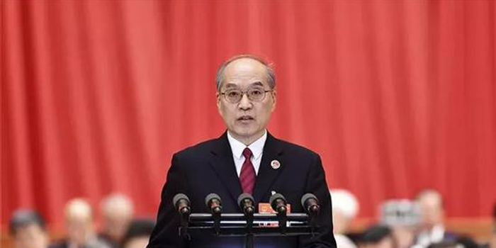 张军 不能对见义勇为和正当防卫的人有过苛的要求 手机新浪网