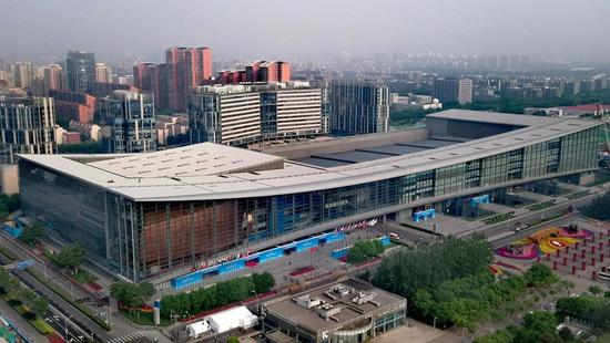 △晨曦中的国家会议中心。