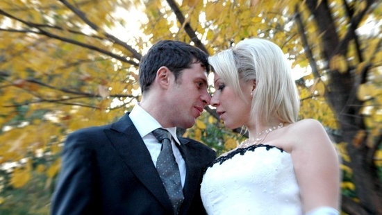 　·扎哈罗娃和老公。