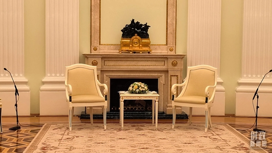  △中俄两国元首在这里会见。（总台央视记者韩锐拍摄）