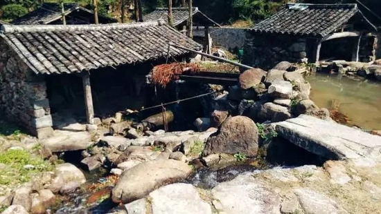  专门用来制作泽雅屏纸的小屋。摄/陈淑莲