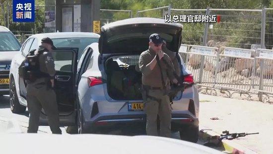 以色列军方公布的内塔尼亚胡官邸附近画面图:央视新闻