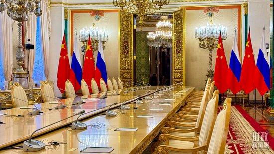 △习主席和普京总统举行小范围会谈的会场。（总台央视记者李增仁拍摄）
