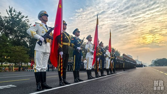  △阅兵活动现场。（总台央视记者杨波拍摄）