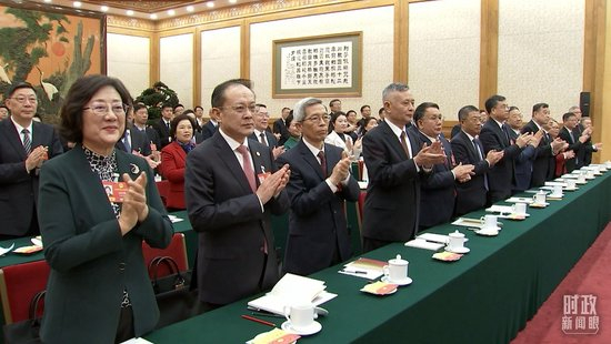 △江苏代表团审议现场。