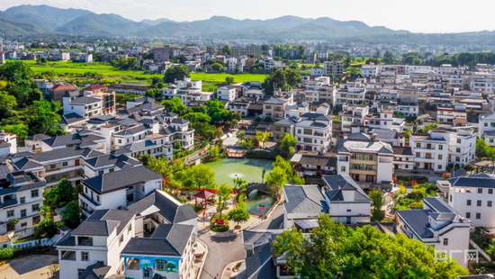 江西赣州潭头村全景（央广网发&nbsp;张盛&nbsp;摄）