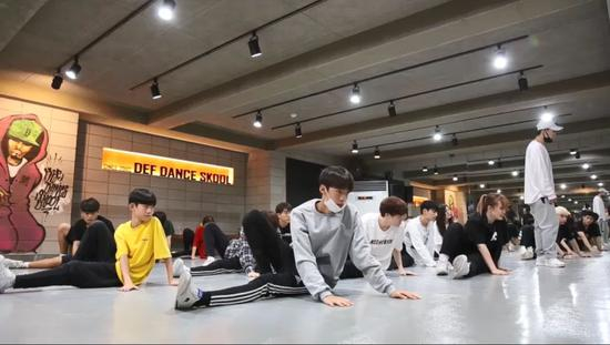  ▲这是学校里一幅常见的景象 图据CNN