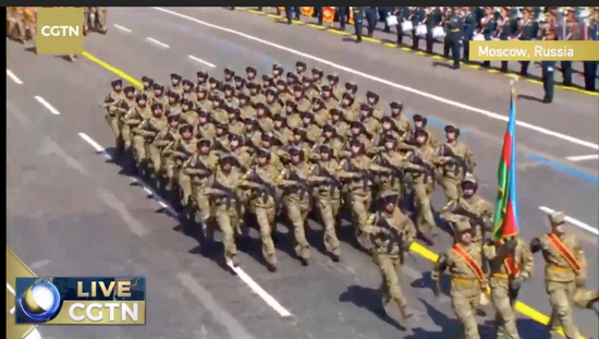  阿塞拜疆方阵。/CGTN直播截图