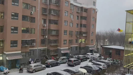 　延庆区降雪。