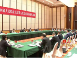 省委书记现场问来自企业的人大代表“政府部门没总来打扰你吧？”“有机会我一定去你那看看，帮你打打广告”